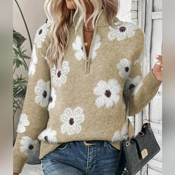 Wildflower Half Zip Pullover - Tan - Picture 6 of 7